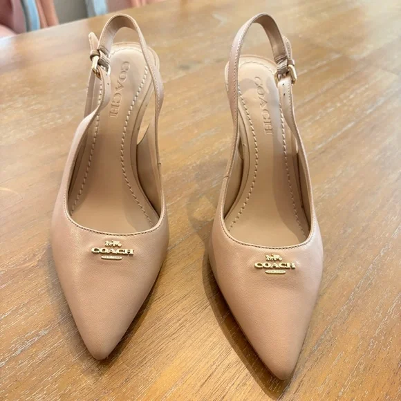 Coach ALLIE Beige Nude Leather Slingback Pump Stiletto Logo On Toe Luxury - Picture 2 of 14